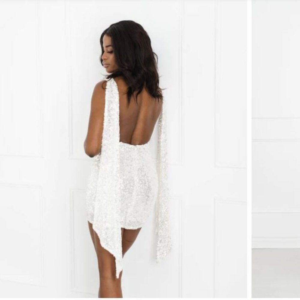 Winona Elodie Backless Sequin Dress